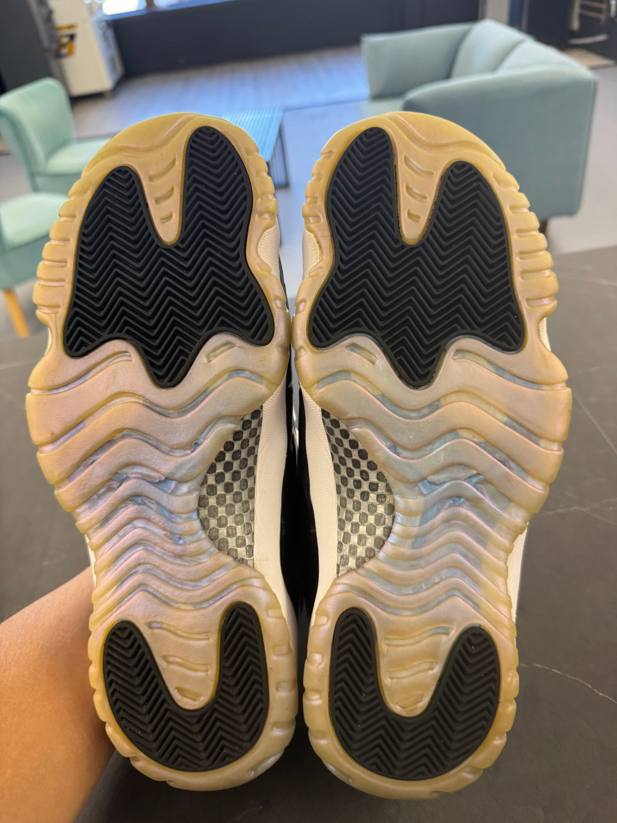 Jordan 11 Retro Low Iridescent