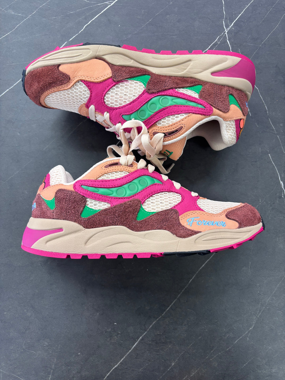 Saucony Grid Shadow 2 Jae Tips What's the Occasion? Wear To The Party