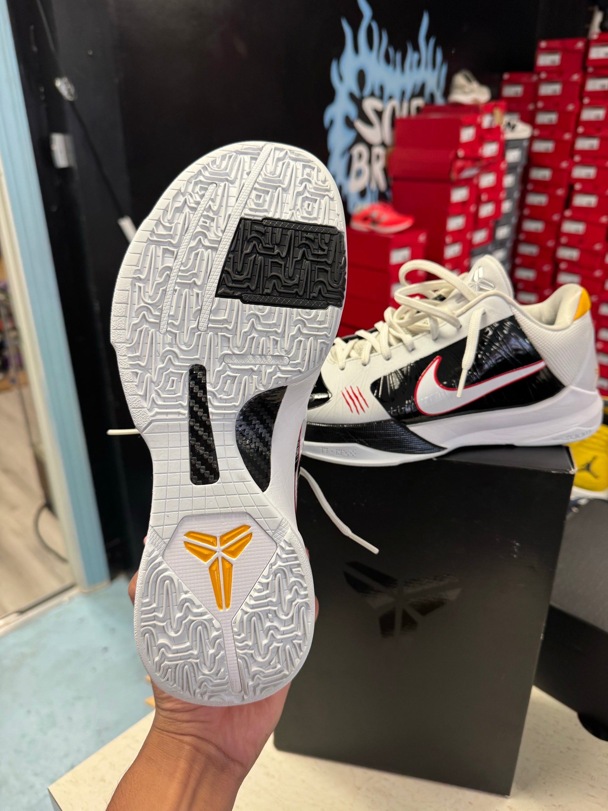 Nike Kobe 5 Protro Bruce Lee Alternate
