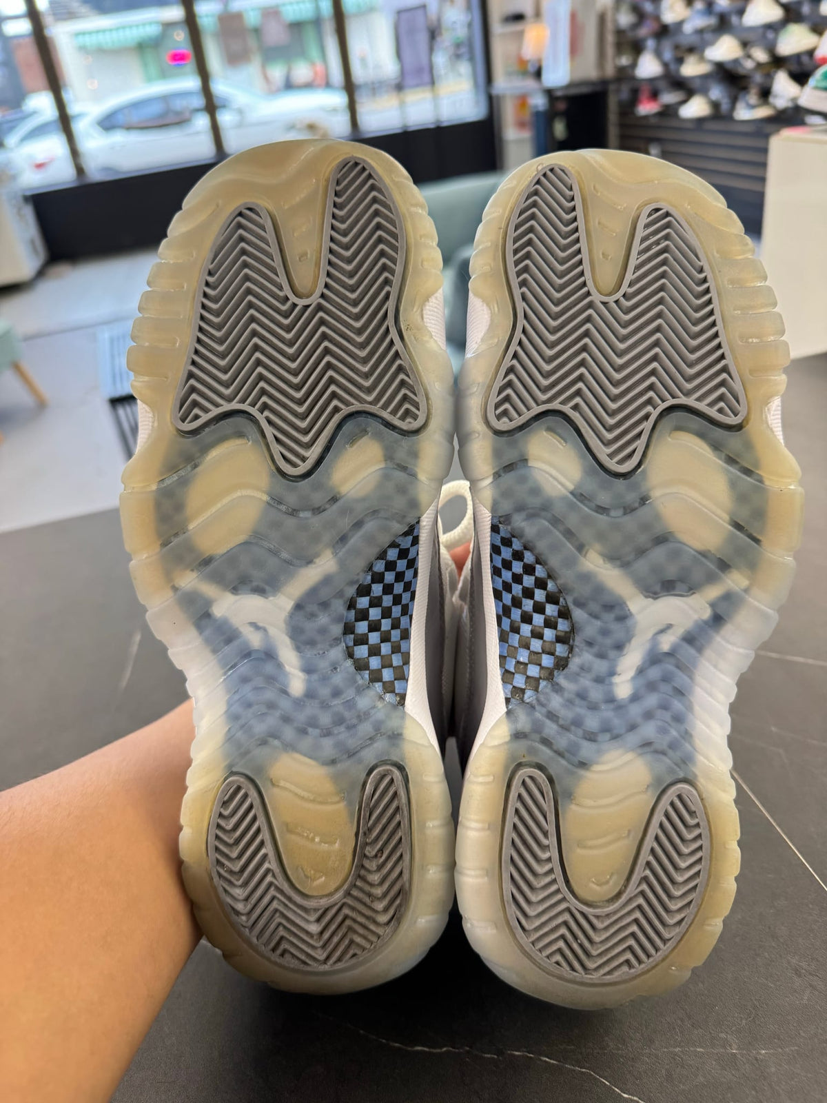 Jordan 11 Retro Low Cement Grey (GS)