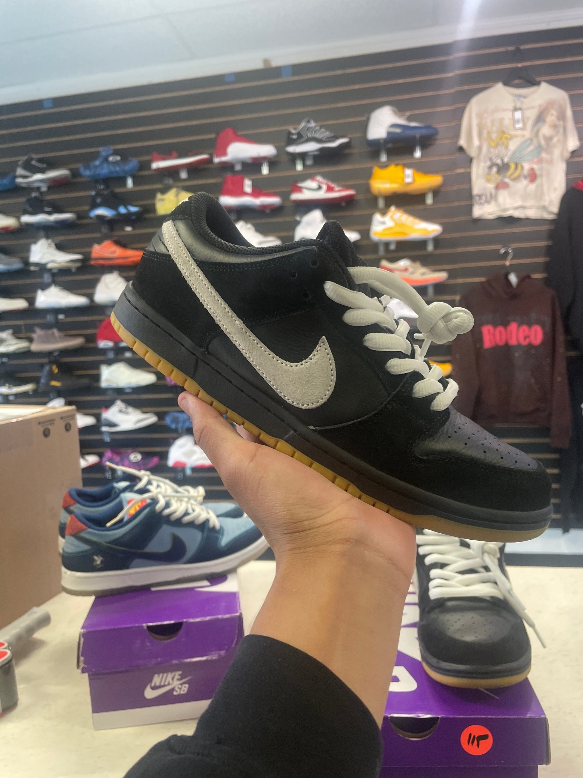 Nike SB Dunk Mid Black White Gum