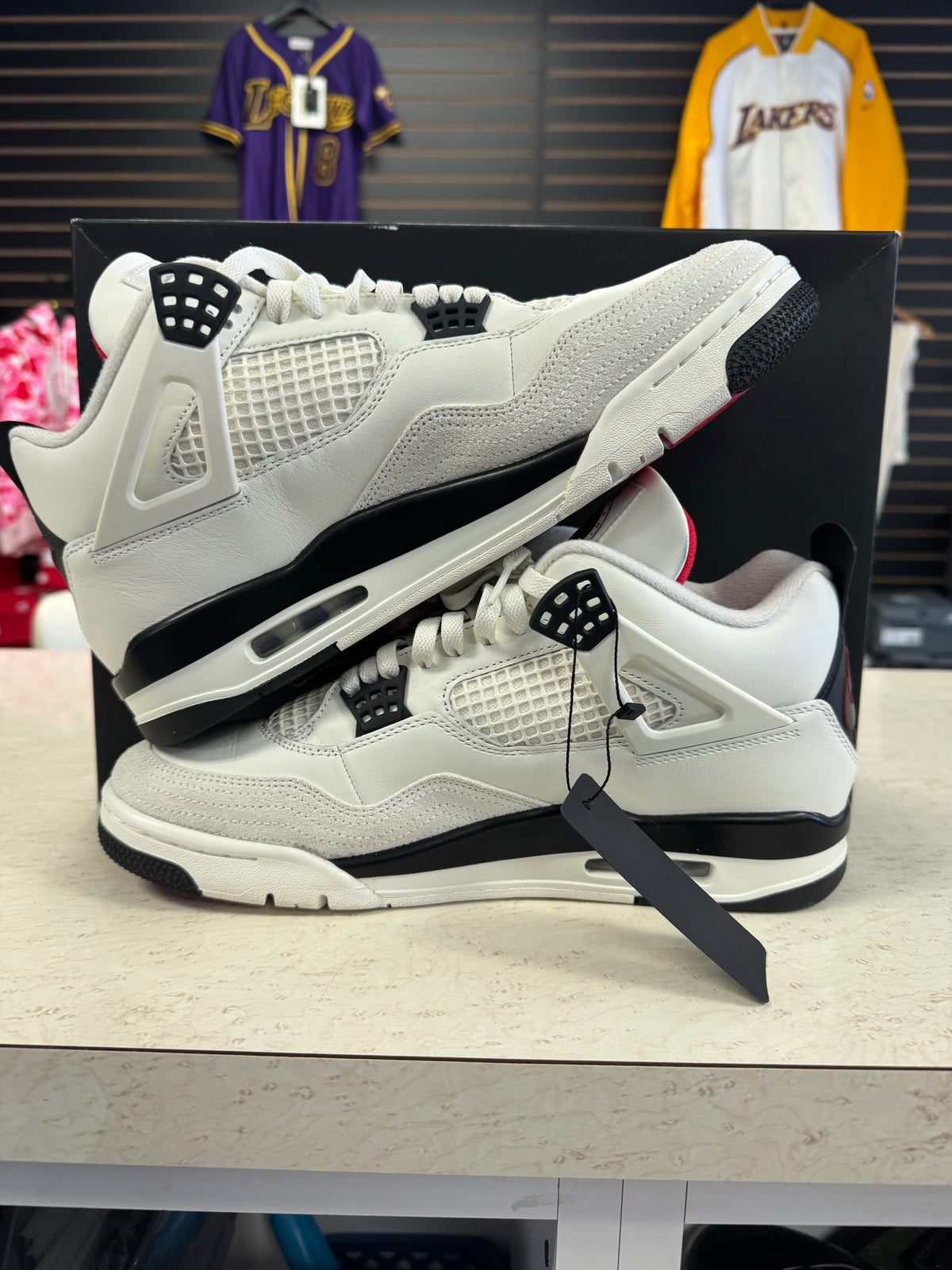 Jordan 4 Retro Flight Club