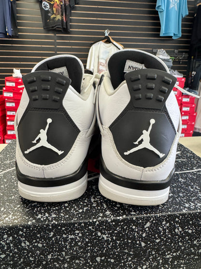 Jordan 4 Retro Military Black