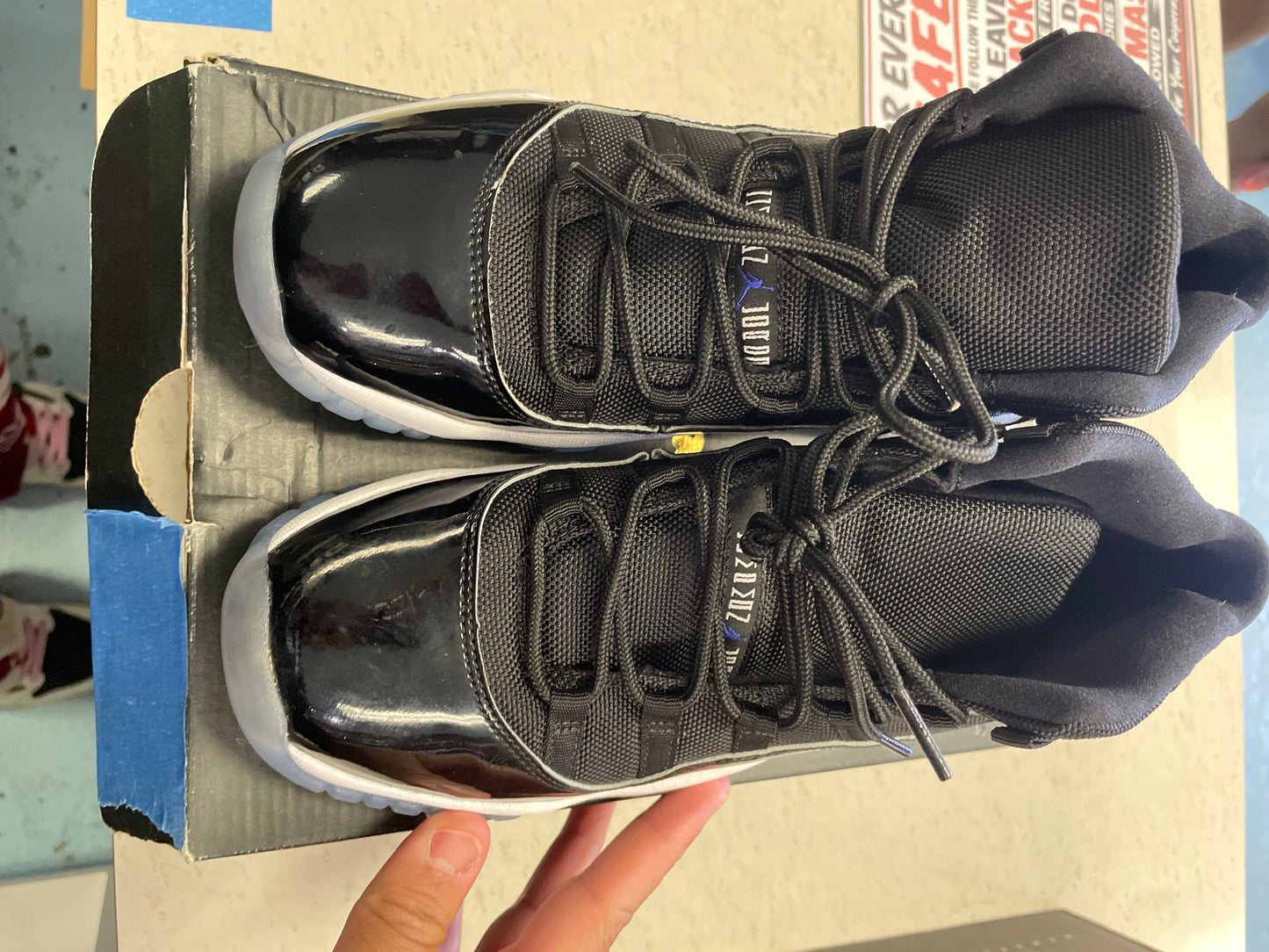 Jordan 11 Retro Space Jam (2016)