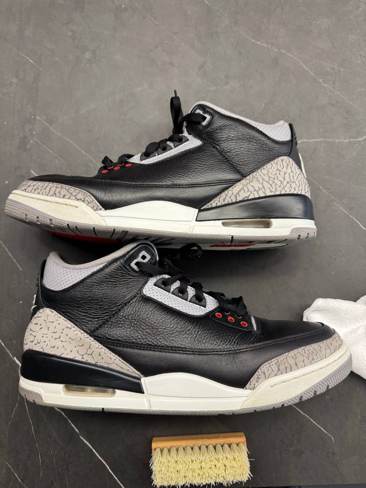 Jordan 3 Retro OG Black Cement (2024)