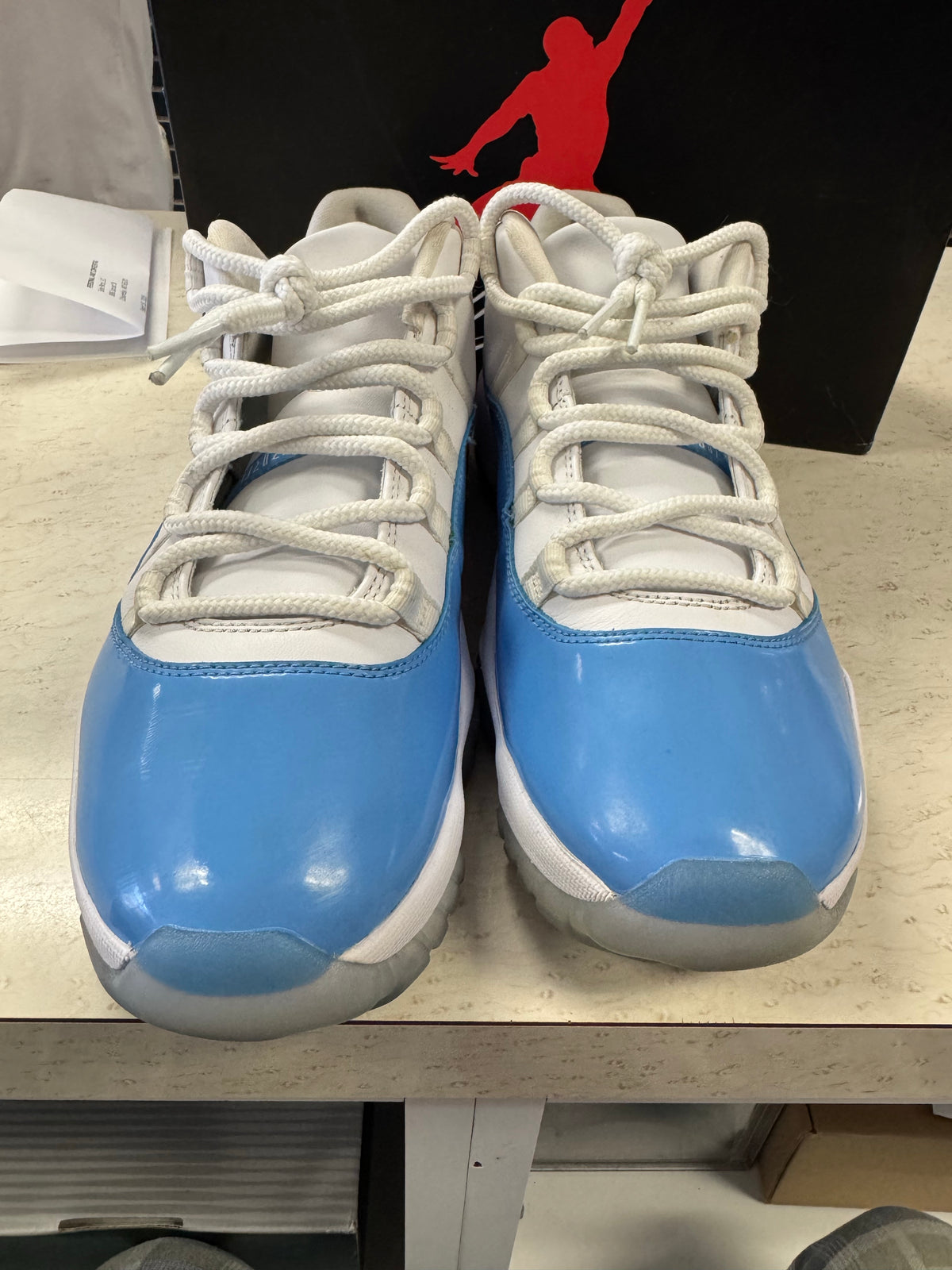 Jordan 11 Retro Low University Blue (2017)