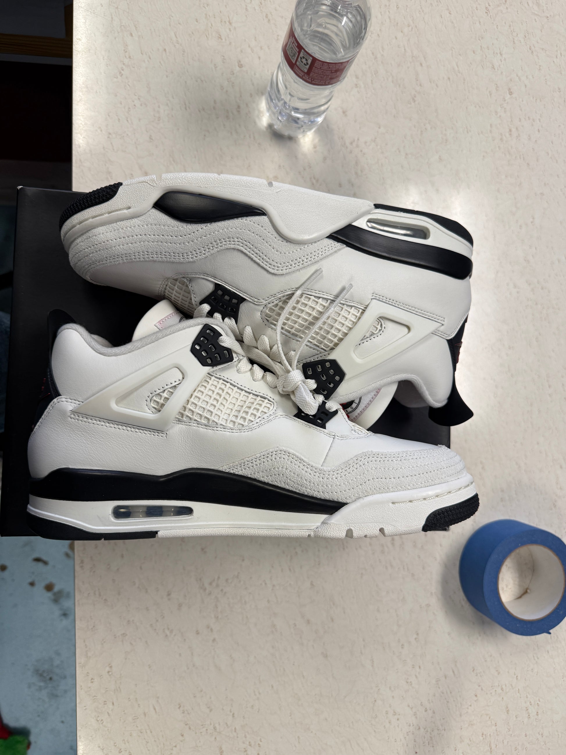 Jordan 4 Retro Flight Club
