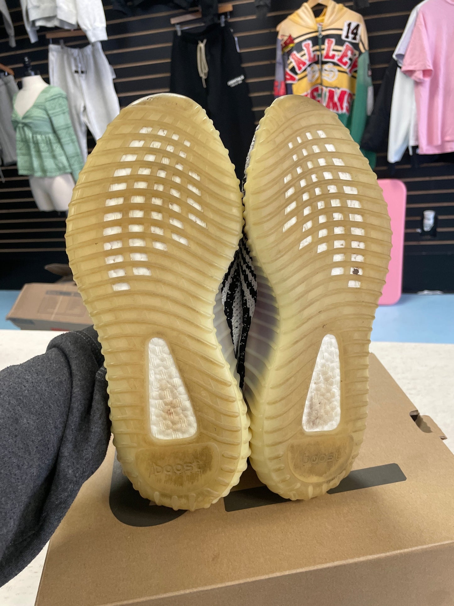 adidas Yeezy Boost 350 V2 Zebra